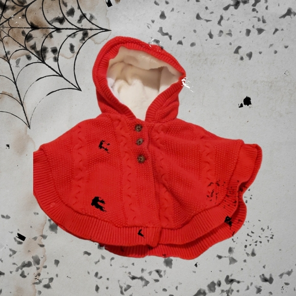 Carter's red cape size 6 months - Picture 3 of 12